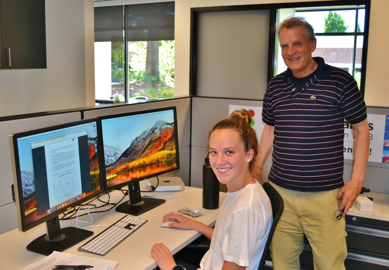 ASE Intern Elizabeth Brands with mentor Iain Johnson at Lumencor (2018)