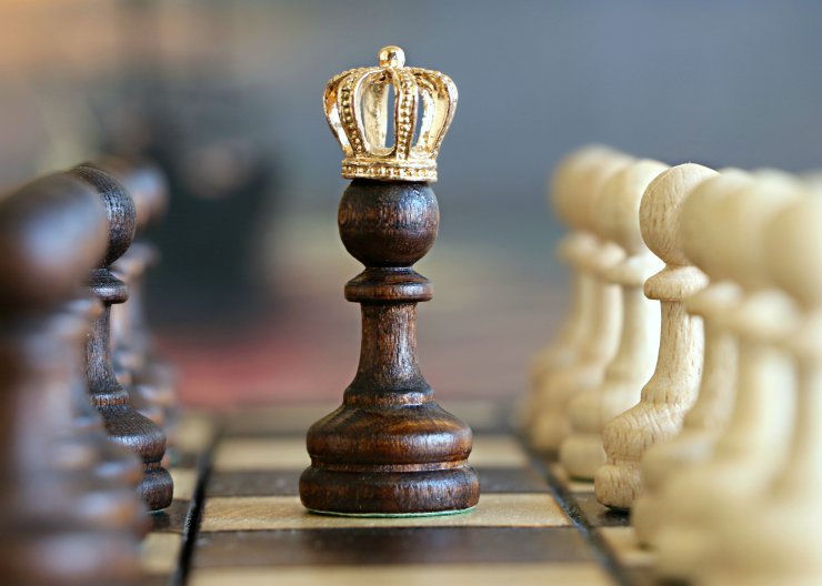 Chess board photo with a crowned pawn