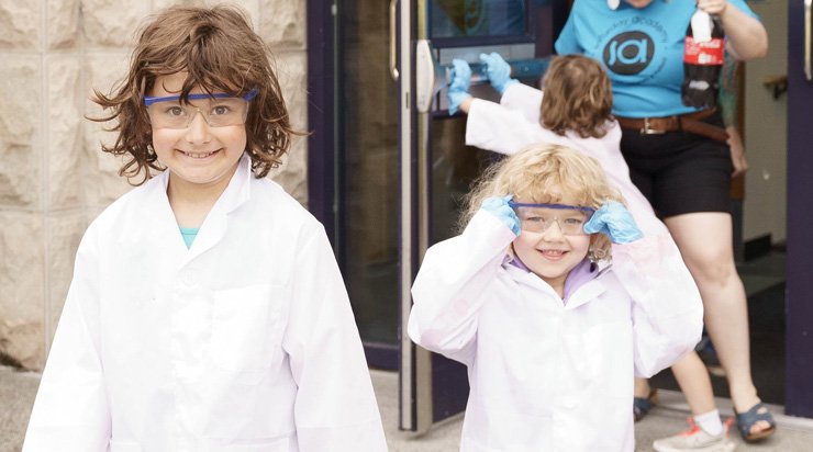 Grades K-2 Dressed as Scientists